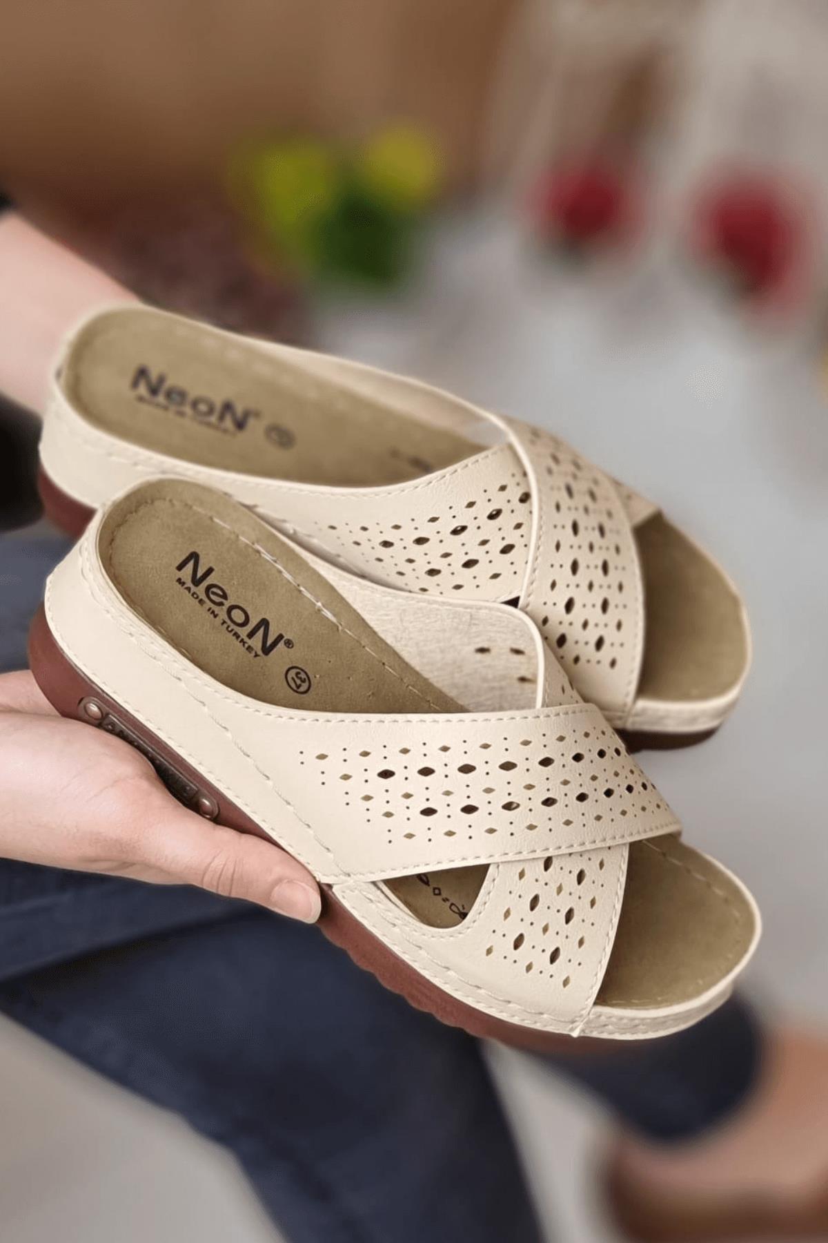 Erika Kadın Günlük Hasır Desenli Terletmeyen Anatomik Ortopedik Taban Anne Dışarı Ev Terliği