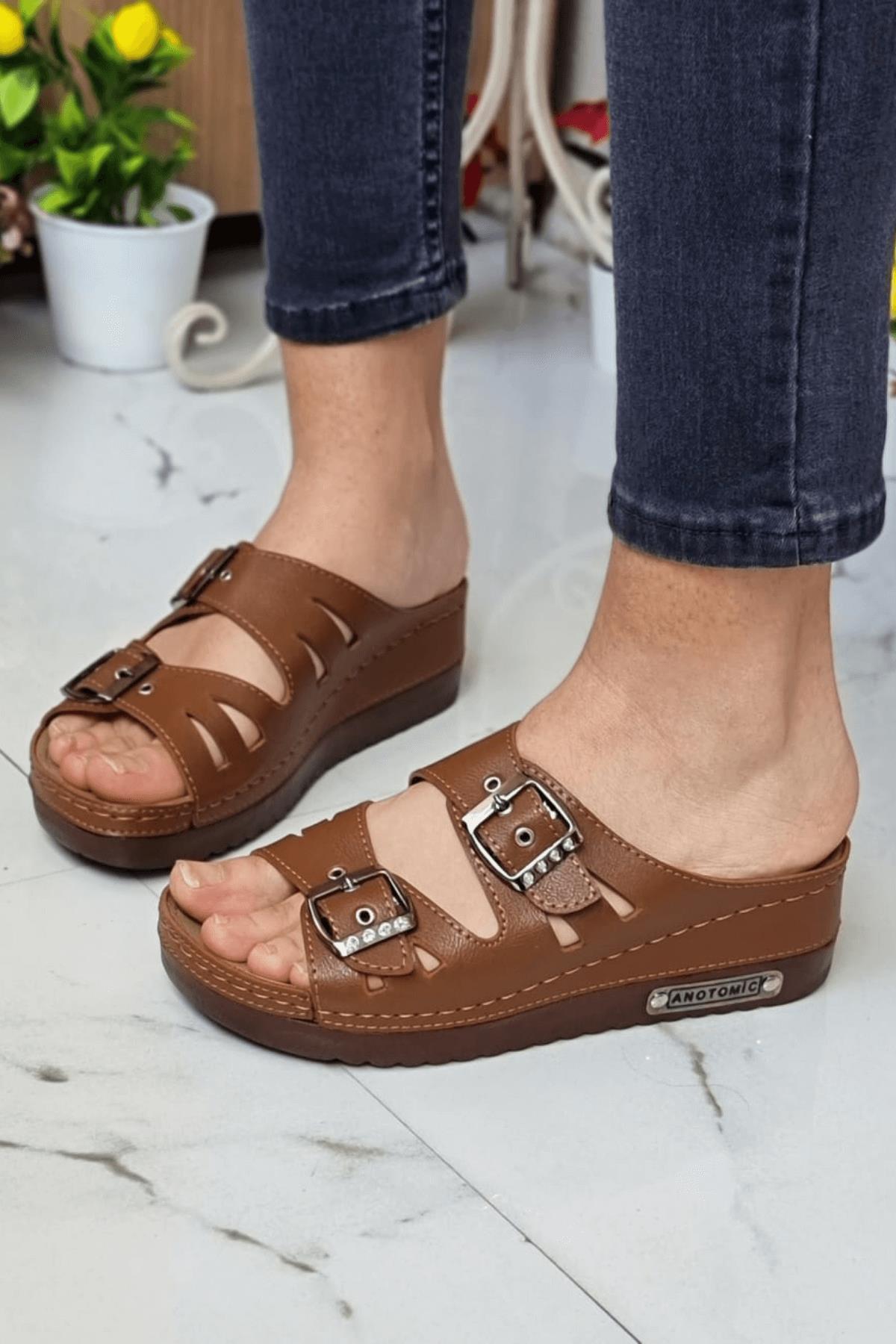 Darma Kadın Günlük Terlik Çift Bant Taşlı Tokalı Ortopedik Taban Anne Dışarı &amp; Ev İçi Terliği