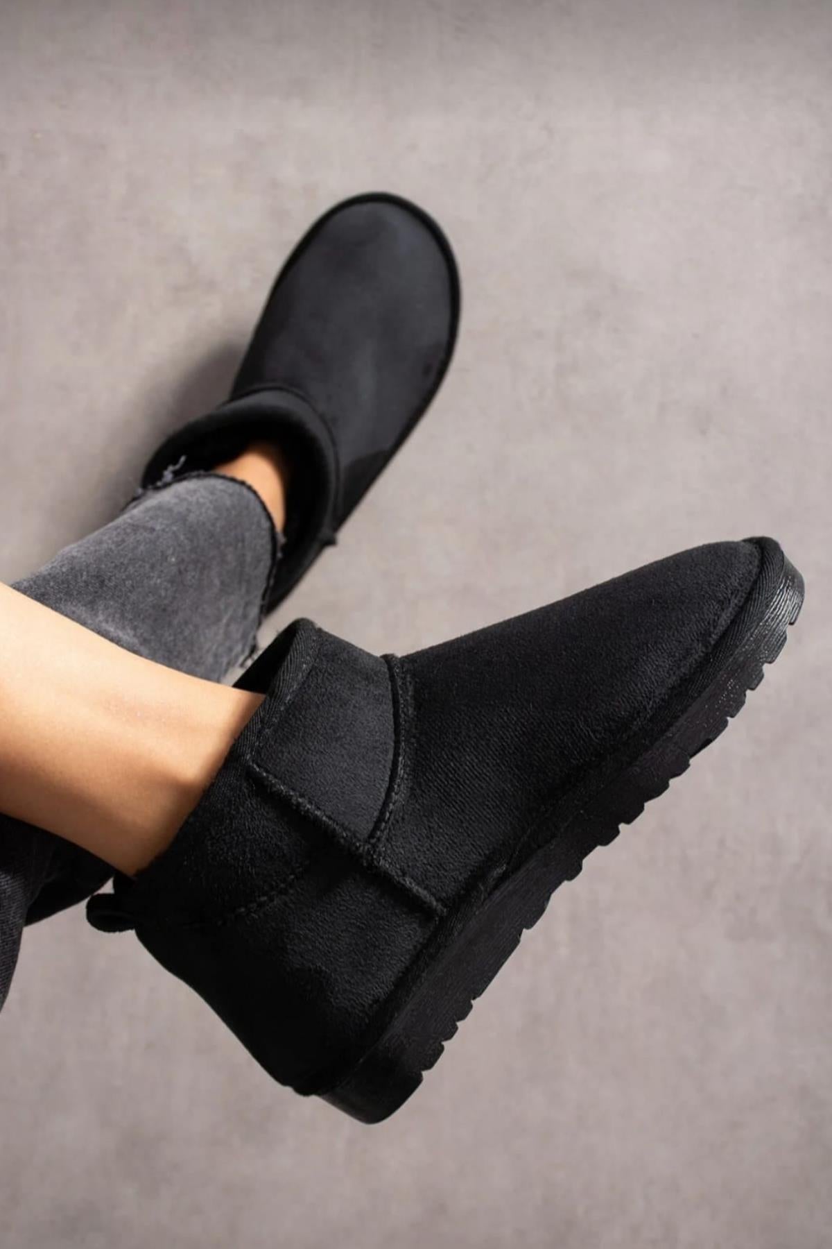 Kadın Mini Süet Içi Tüylü Yüksek İnce Taban Kışlık Bot & Bootie