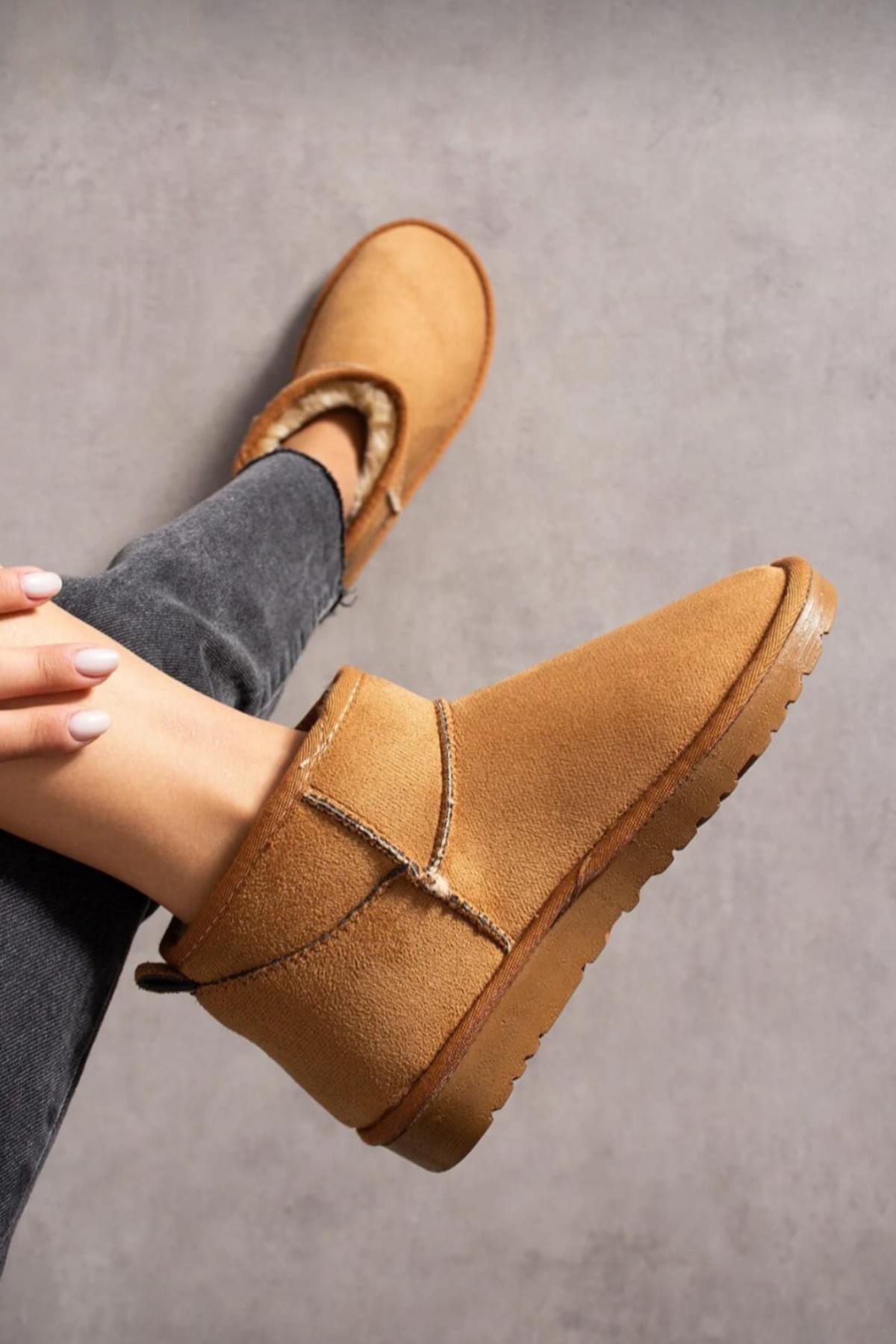 Kadın Mini Süet Içi Tüylü Yüksek İnce Taban Kışlık Bot & Bootie