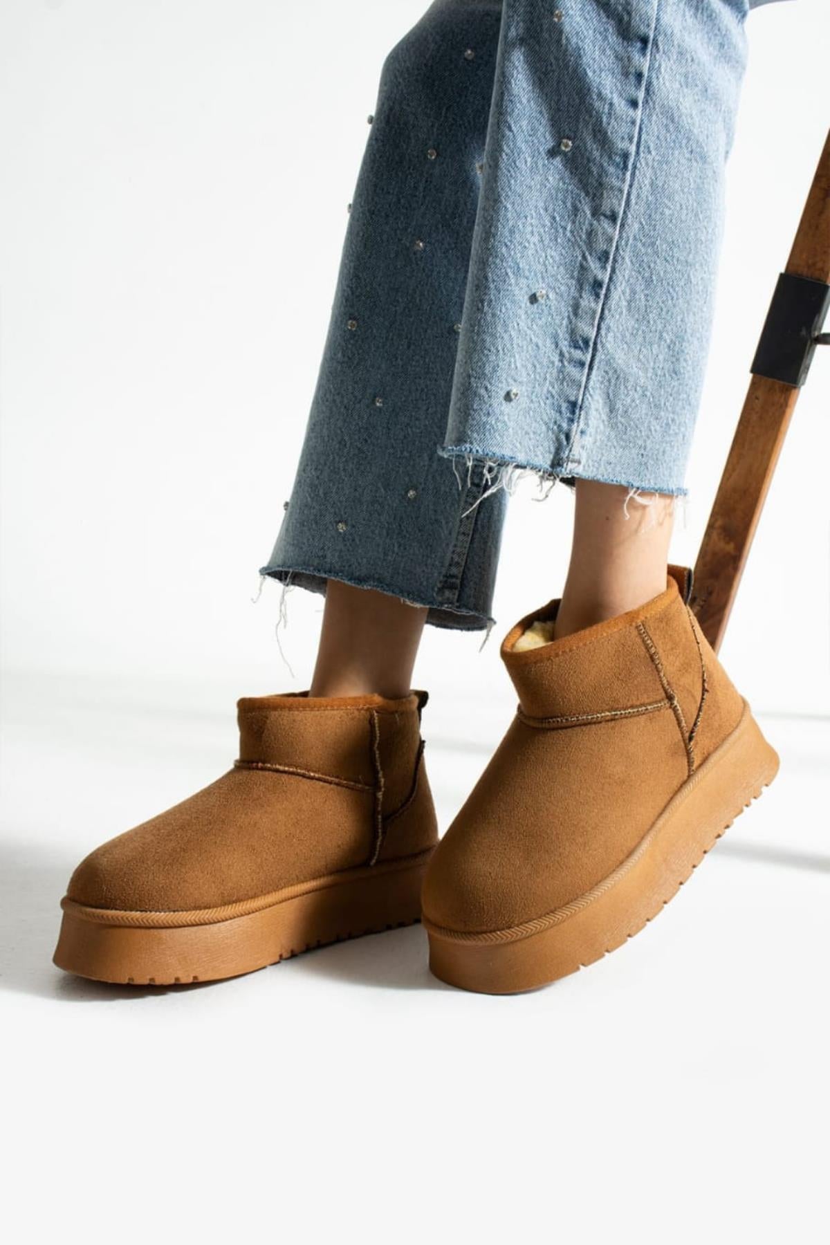 Kadın Süet Içi Kürklü Yünlü Kalın Tabanlı Kışlık Bilekte Kısa Ug Bot & Bootie