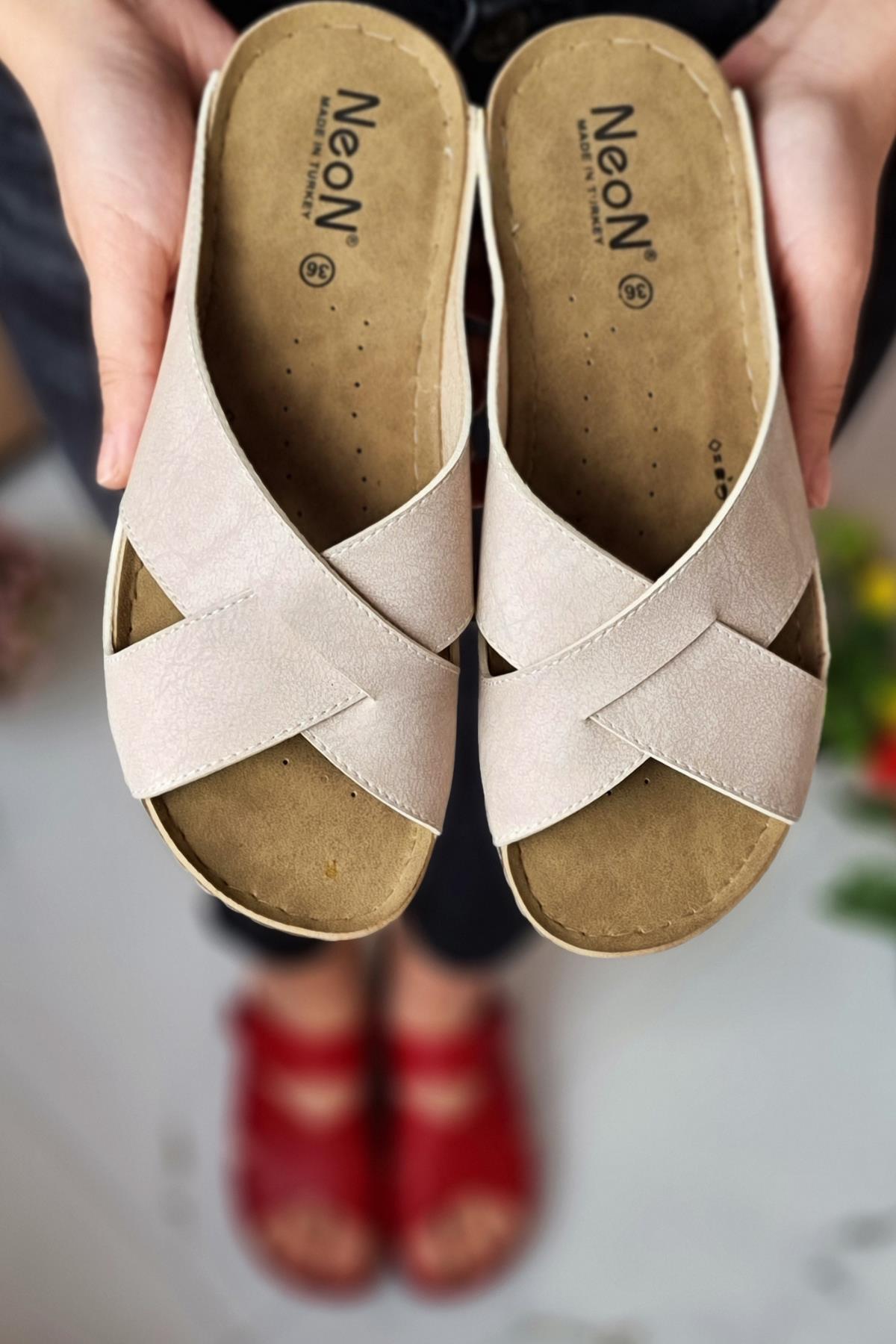 Julya Kadın Günlük Şık Konforlu Ortopedik Taban Genç Anne Misafir Dışarı Ev Terliği