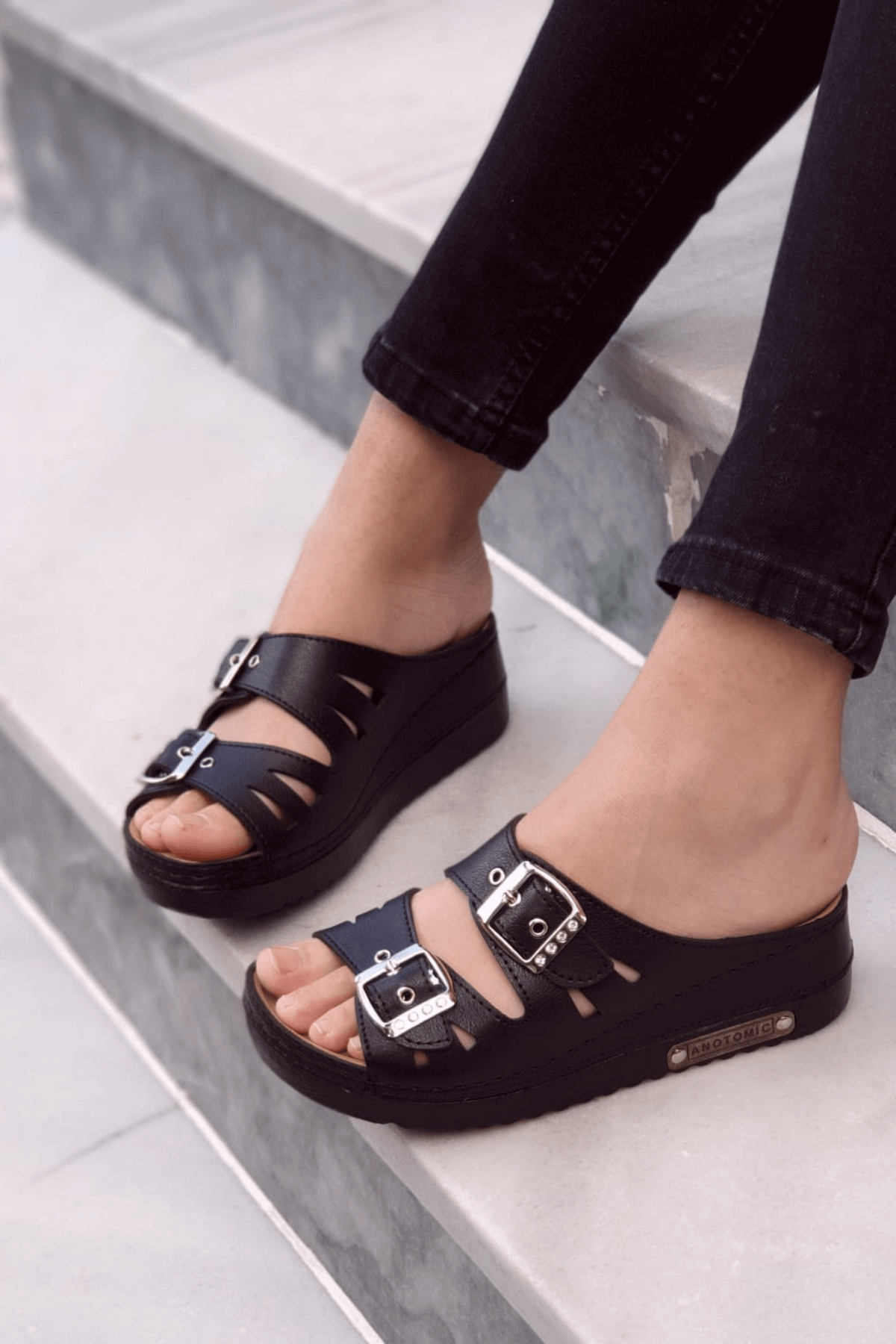 Darma Kadın Günlük Terlik Çift Bant Taşlı Tokalı Ortopedik Taban Anne Dışarı &amp; Ev İçi Terliği