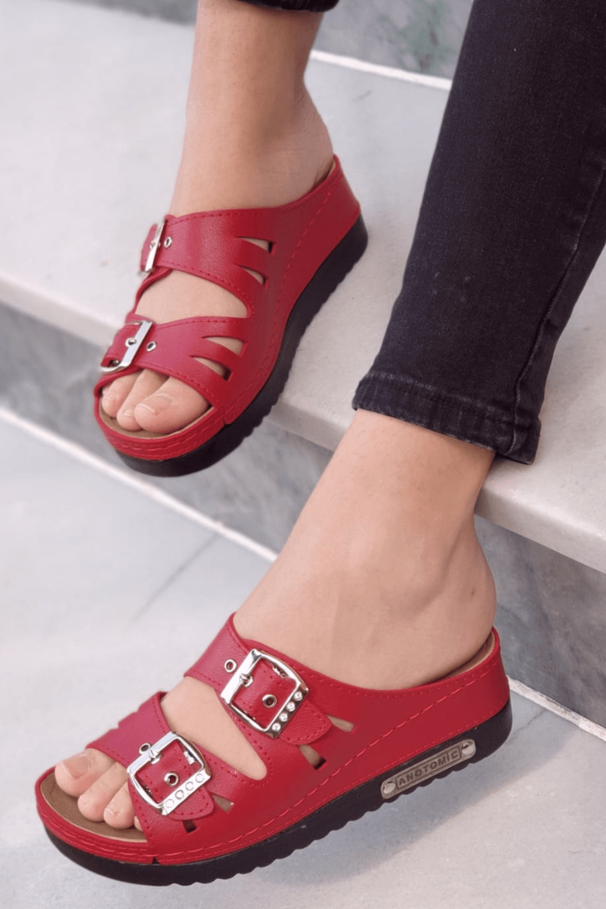 Darma Kadın Günlük Terlik Çift Bant Taşlı Tokalı Ortopedik Taban Anne Dışarı &amp; Ev İçi Terliği