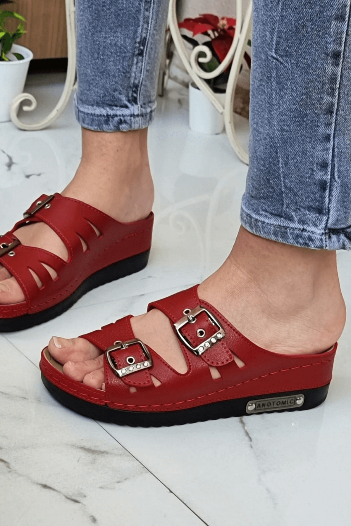 Darma Kadın Günlük Terlik Çift Bant Taşlı Tokalı Ortopedik Taban Anne Dışarı &amp; Ev İçi Terliği