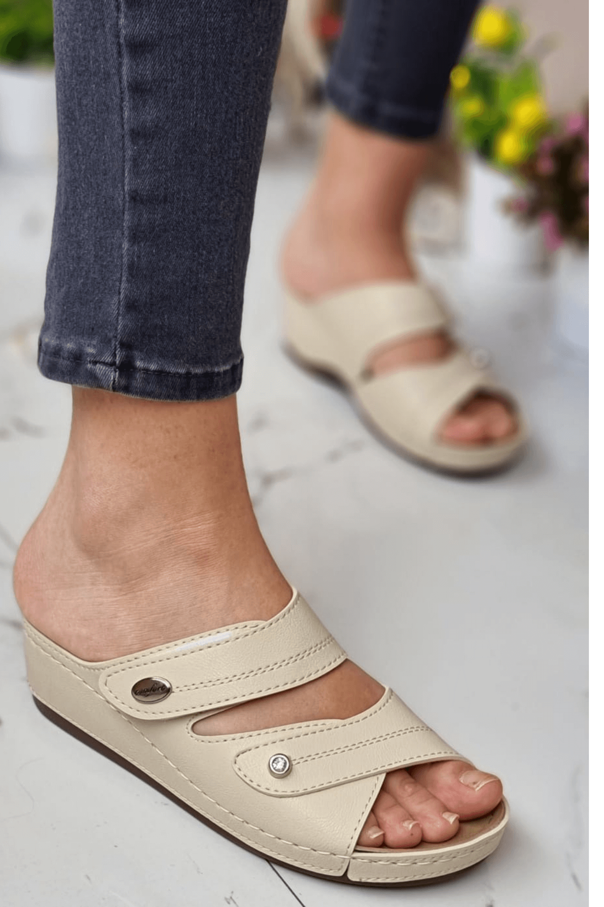 Depi Kadın Ortopedik Yumuşak Taban Günlük Terlik Şık Taşlı Misafir Genç Anne Dışarı &amp; Ev Terliği