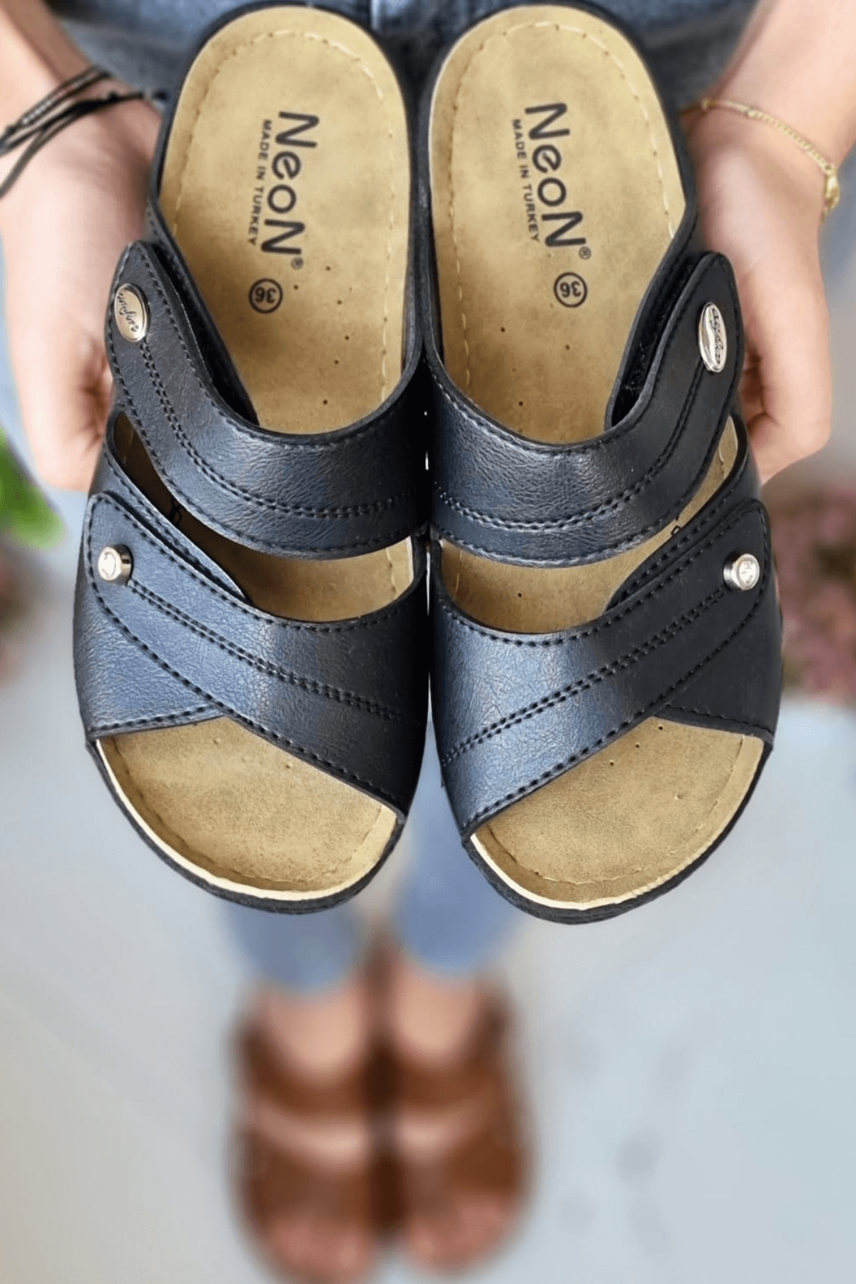 Depi Kadın Ortopedik Yumuşak Taban Günlük Terlik Şık Taşlı Misafir Genç Anne Dışarı &amp; Ev Terliği