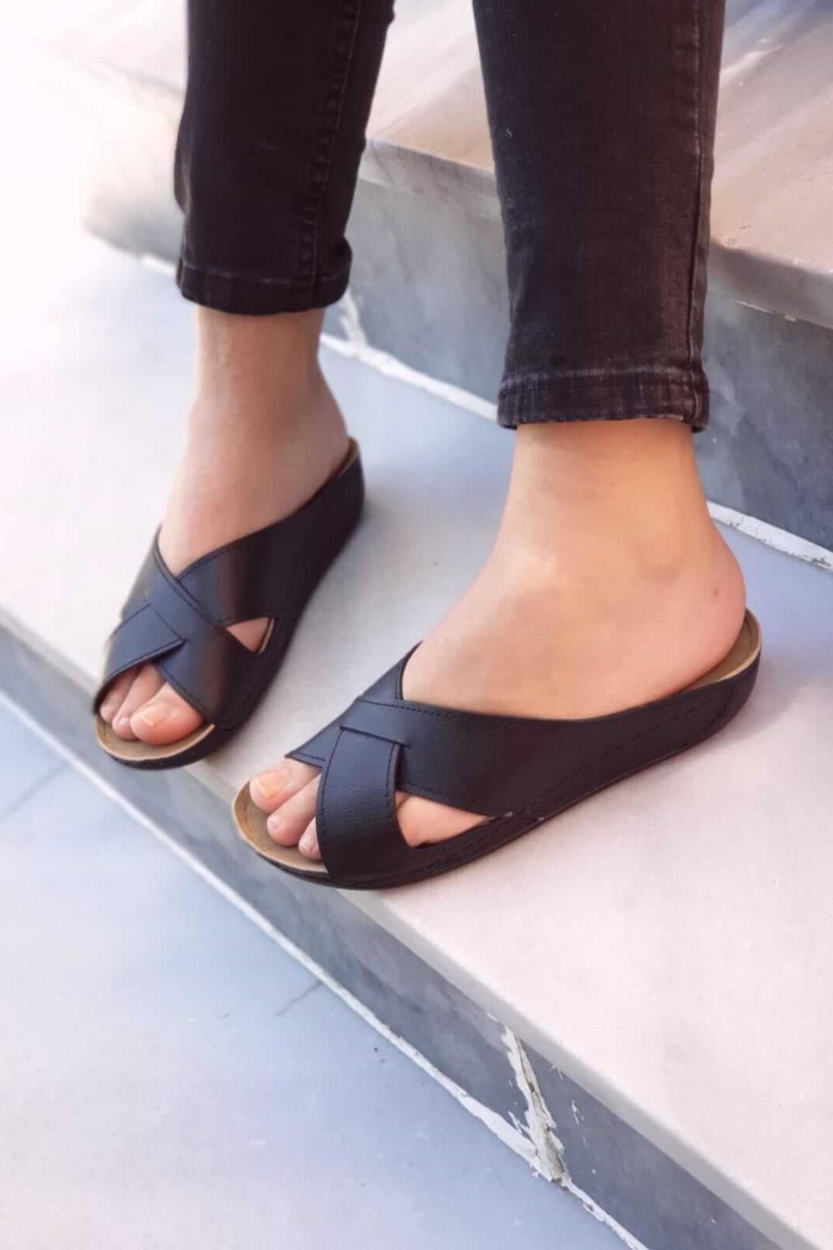 Julya Kadın Günlük Şık Konforlu Ortopedik Taban Genç Anne Misafir Dışarı Ev Terliği