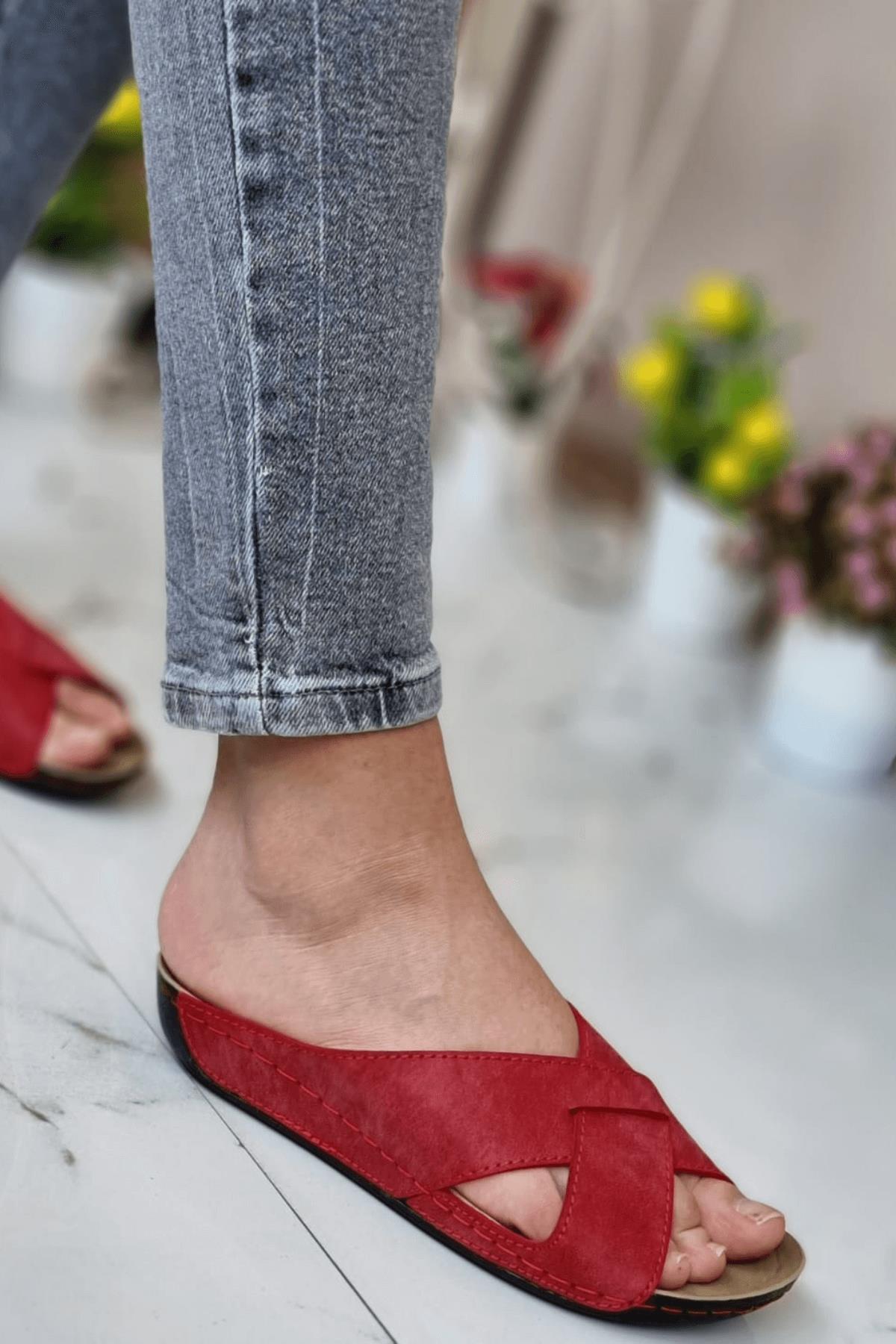 Julya Kadın Günlük Şık Konforlu Ortopedik Taban Genç Anne Misafir Dışarı Ev Terliği