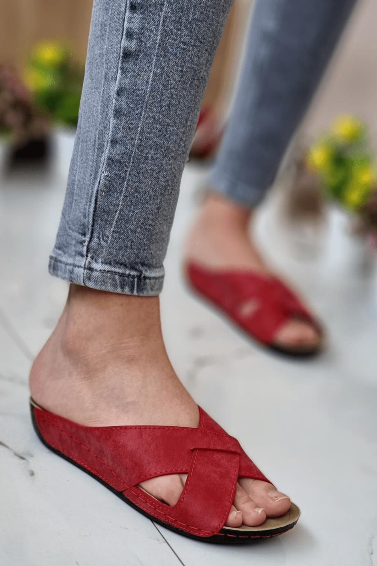 Julya Kadın Günlük Şık Konforlu Ortopedik Taban Genç Anne Misafir Dışarı Ev Terliği