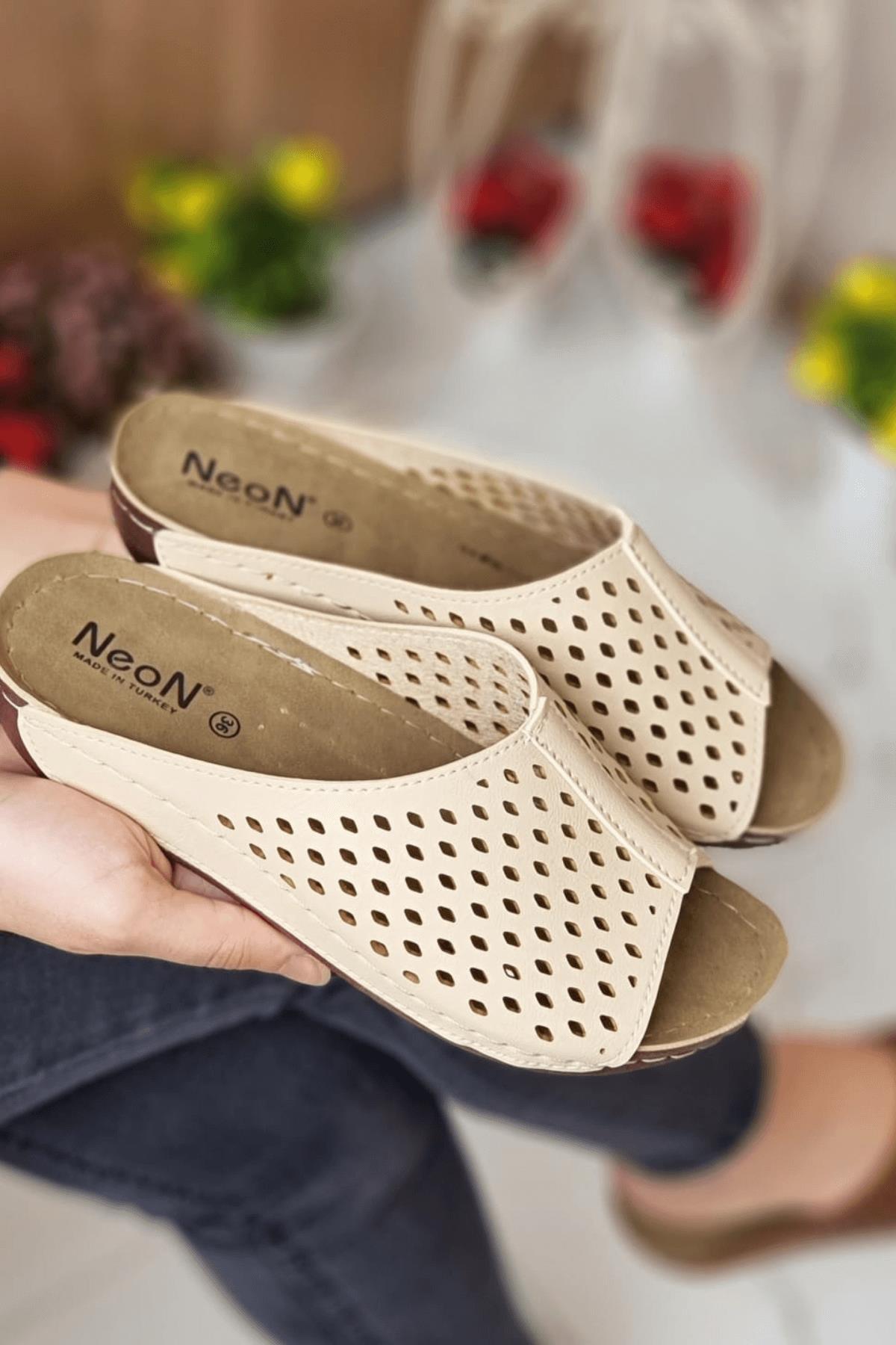 Rini Kadın Şık Konforlu Lazer Desenli Günlük Ortopedik Taban Anne Misafir Dışarı Ev Terliği