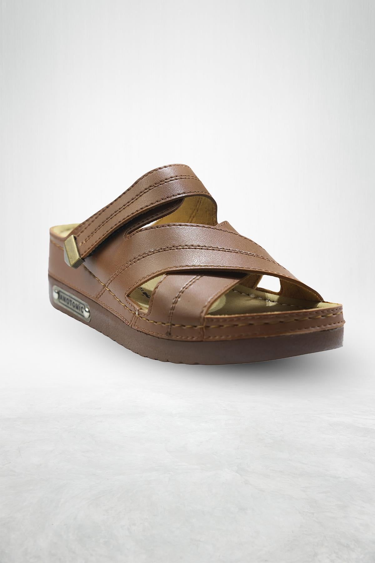 Budi Kadın Şık Konforlu Günlük Terlik Anatomik Ortopedik Taban Suni Deri Anne Dışarı Ev Terliği