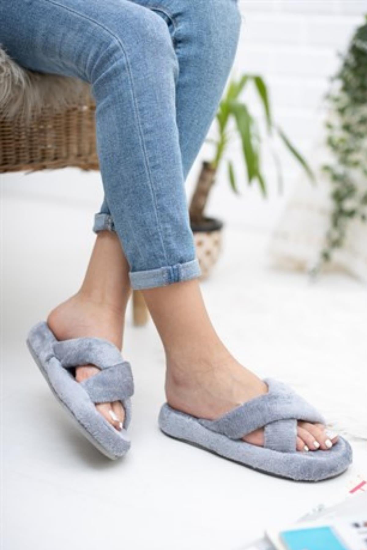 Neon Ayakkabı Unisex Çapraz Peluş Terlik İthal Velsoft Kumaş Sessiz Eva Taban Misafir Ev Terliği