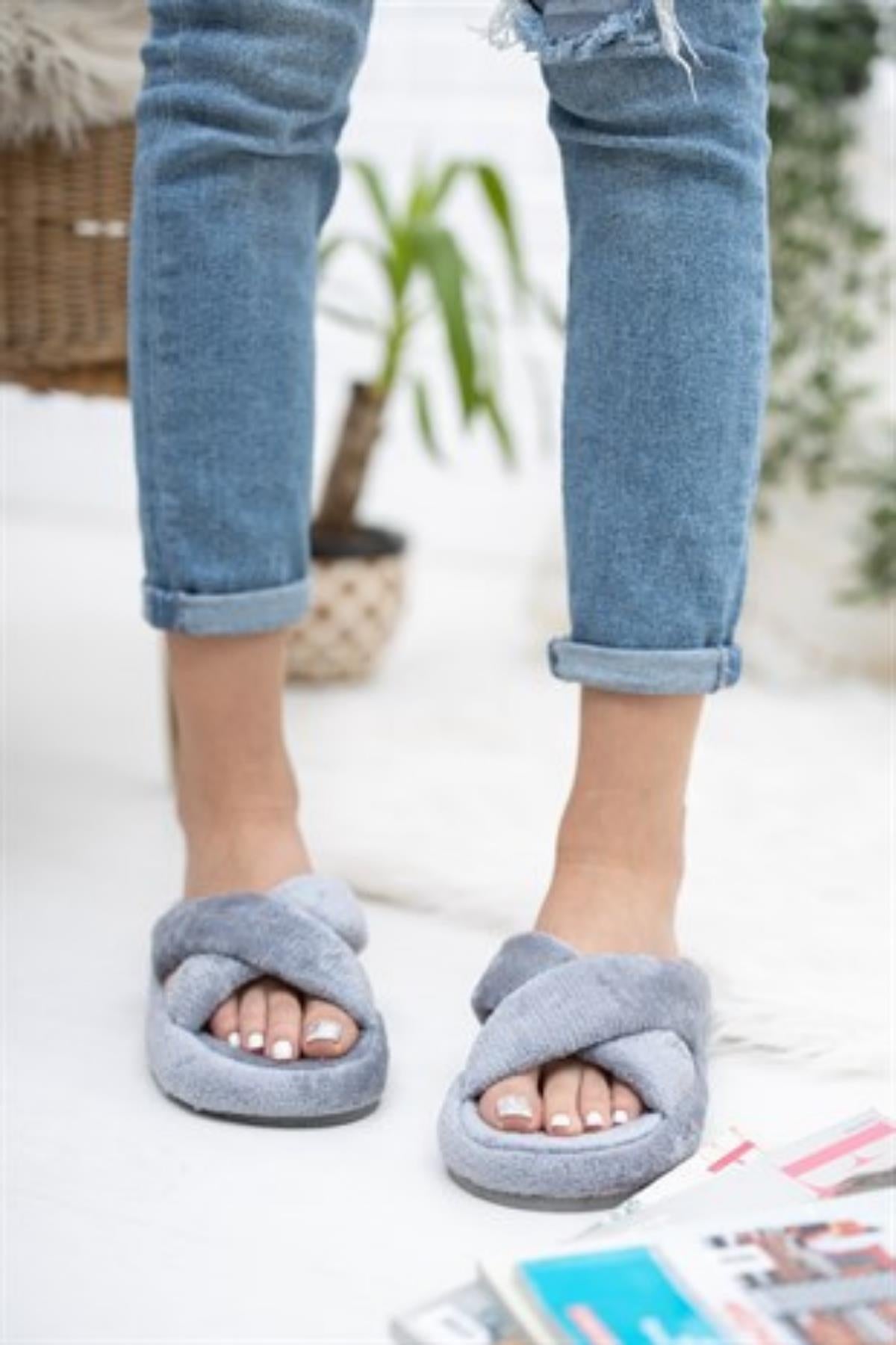 Neon Ayakkabı Unisex Çapraz Peluş Terlik İthal Velsoft Kumaş Sessiz Eva Taban Misafir Ev Terliği