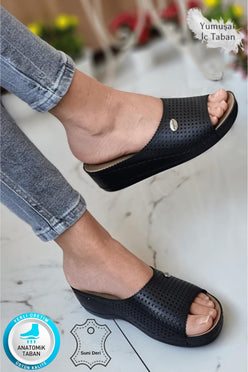 Suçi Kadın Şık Lazer Desenli Günlük Ortopedik Taban Terlik Misafir Genç Anne Dışarı Ev Terliği